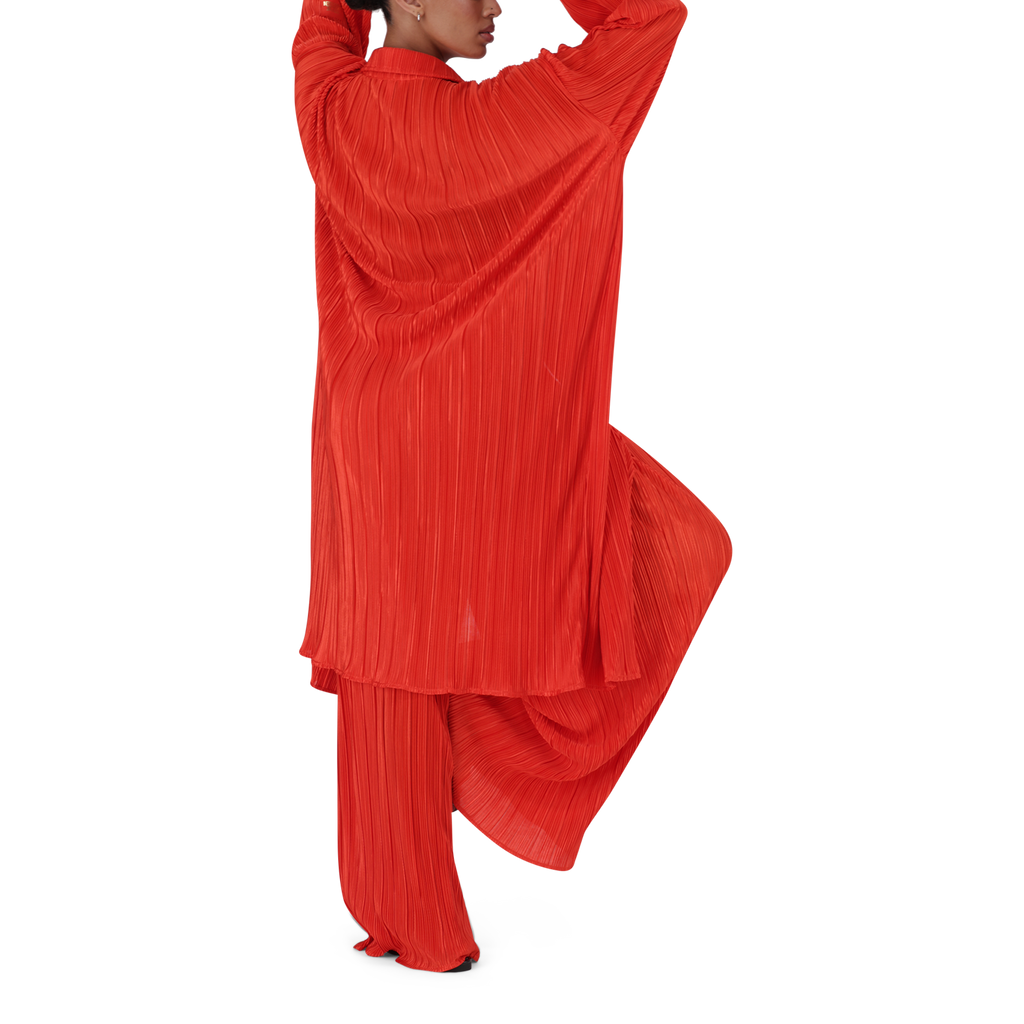 YUNA RED YOGA SHIRT