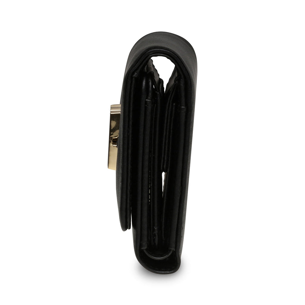 BZURIE BLACK GOLD